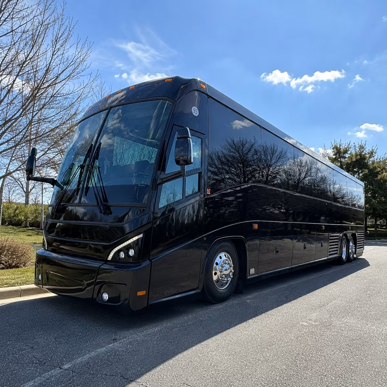 shuttle your oil gas teams between lafayette facilities and shift sites